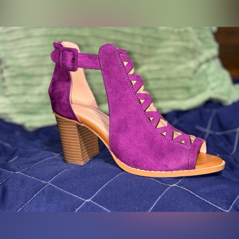 Women's Purple Heeled Sandals - Picture 3 of 6